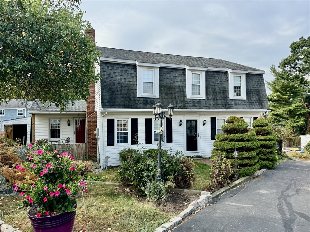 8 Cherry Ln