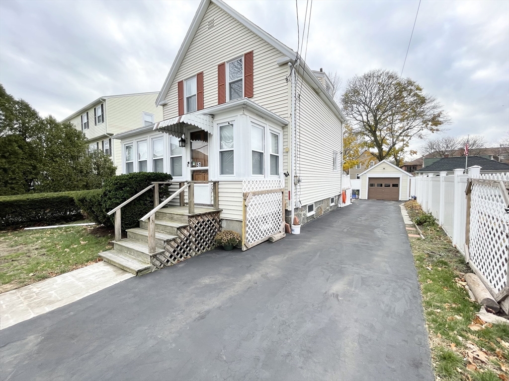 51 Commonwealth Ave