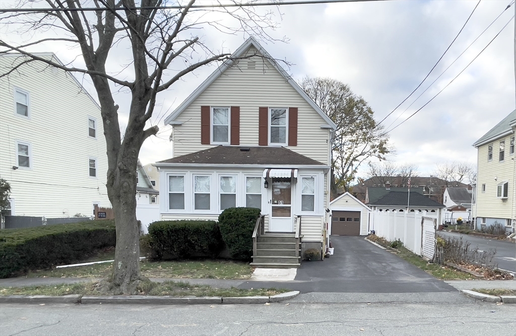 51 Commonwealth Ave