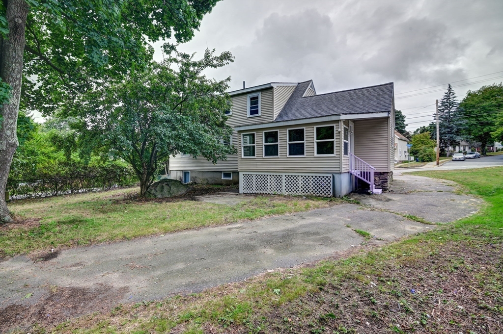 359 Union St