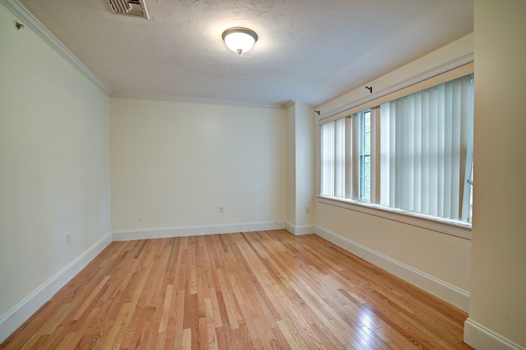 113 Elm St # B
