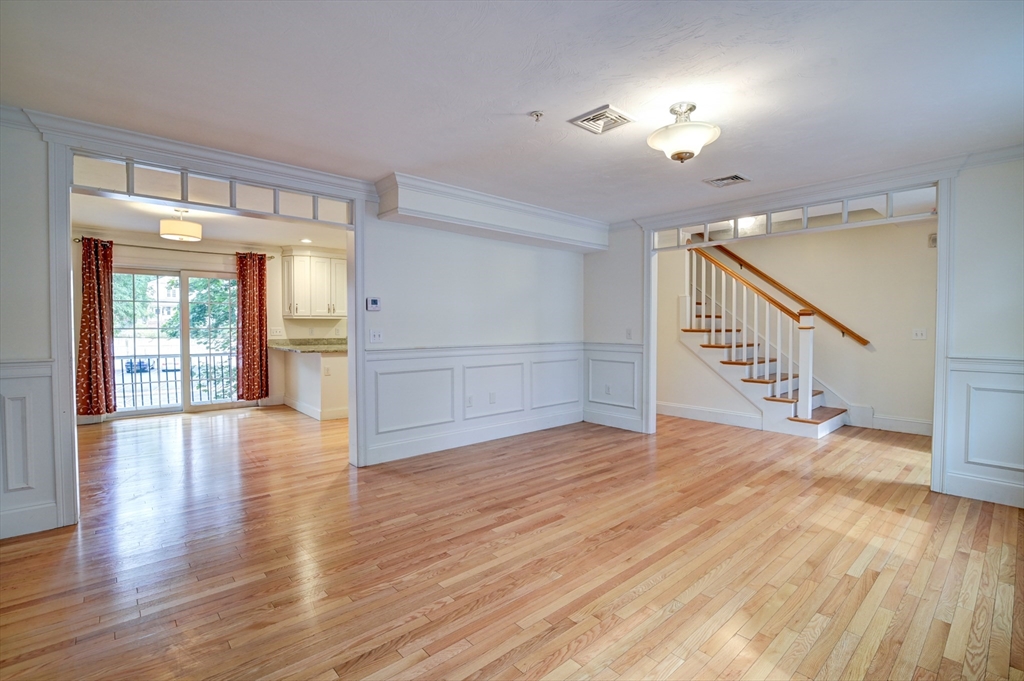 113 Elm St # B