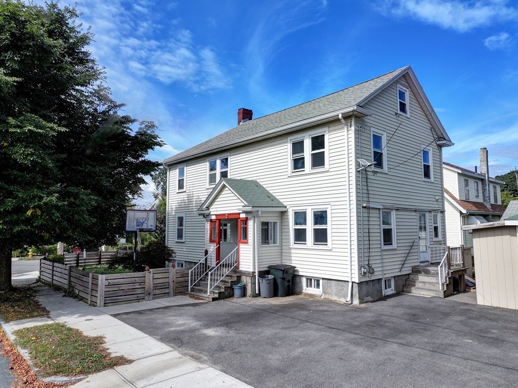 2 Williams St