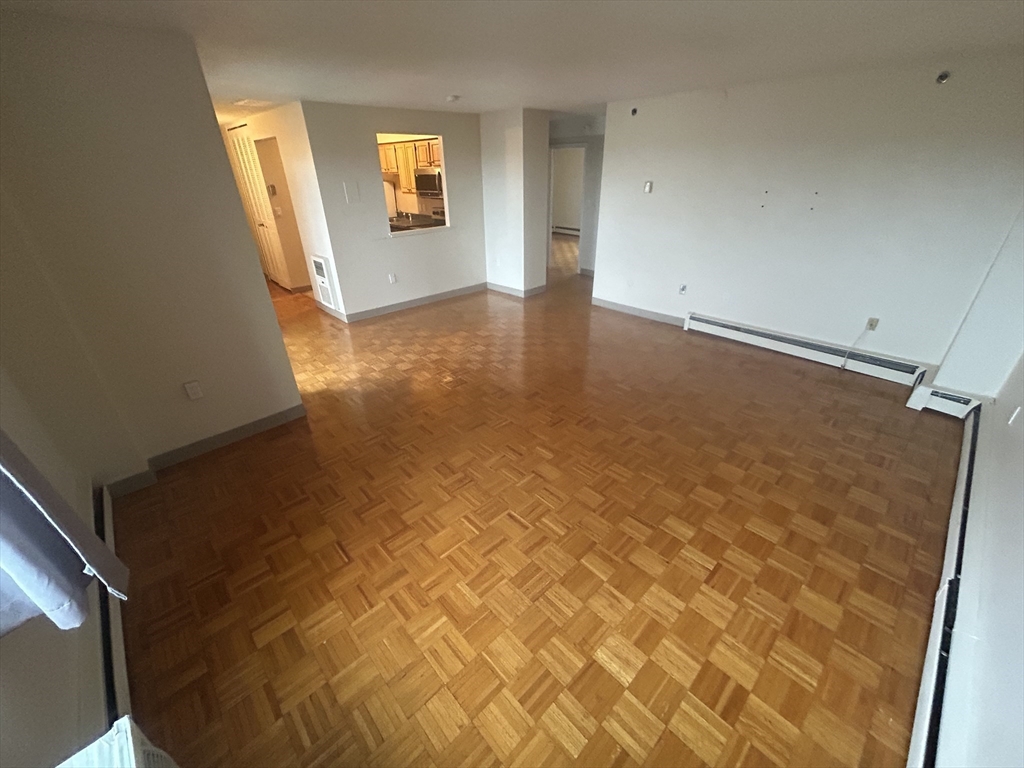 1025 Hancock St # 14M