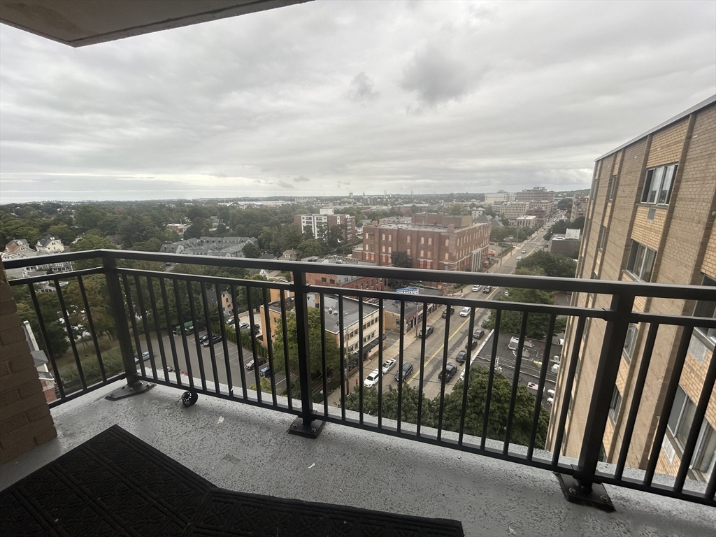 1025 Hancock St # 14M
