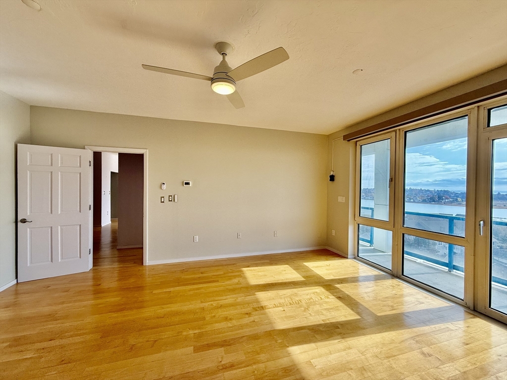 1001 Marina Dr # 807