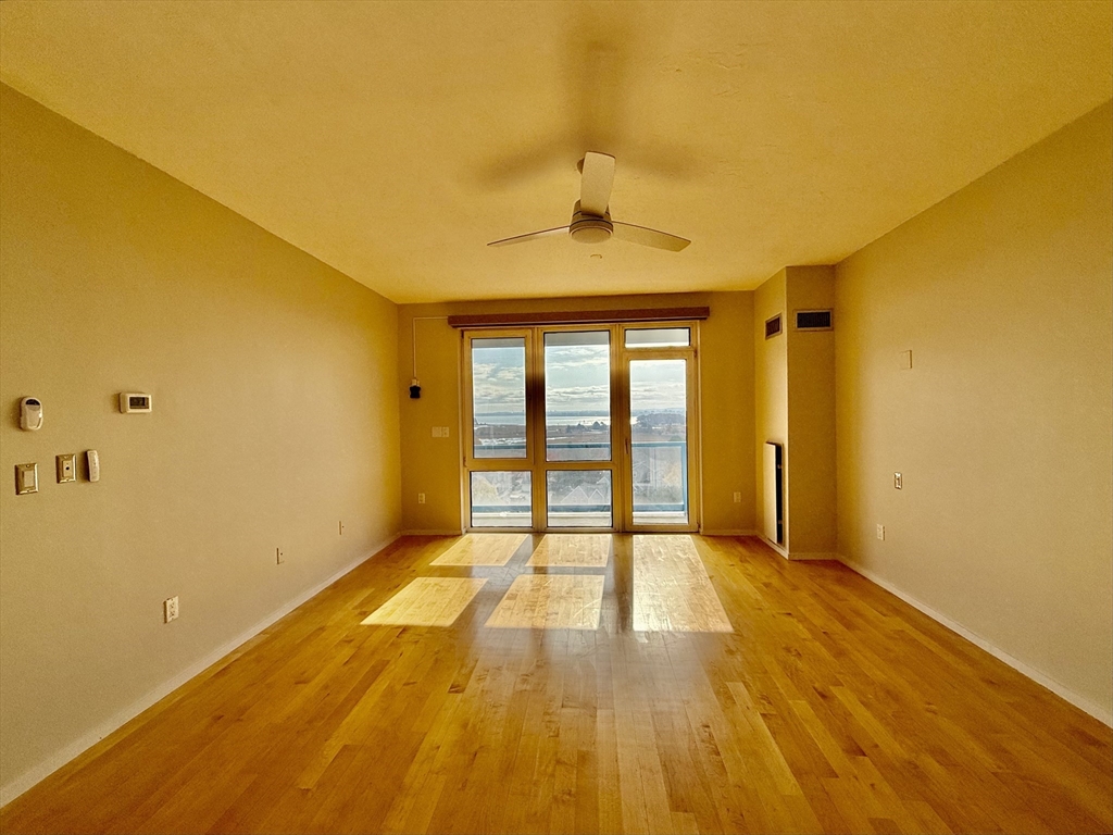 1001 Marina Dr # 807