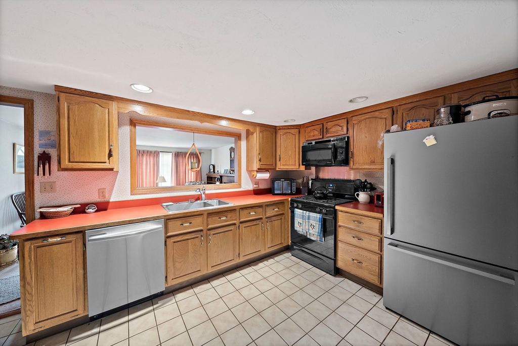 108 Sunrise Dr