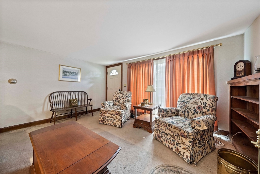 108 Sunrise Dr