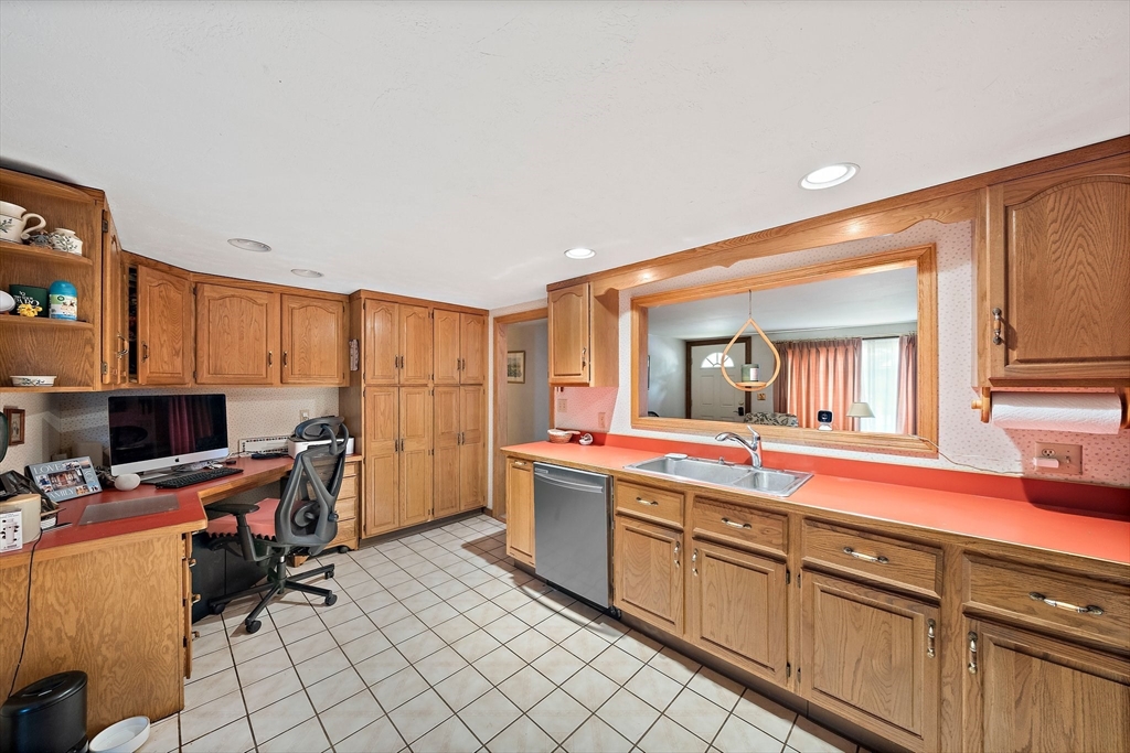 108 Sunrise Dr