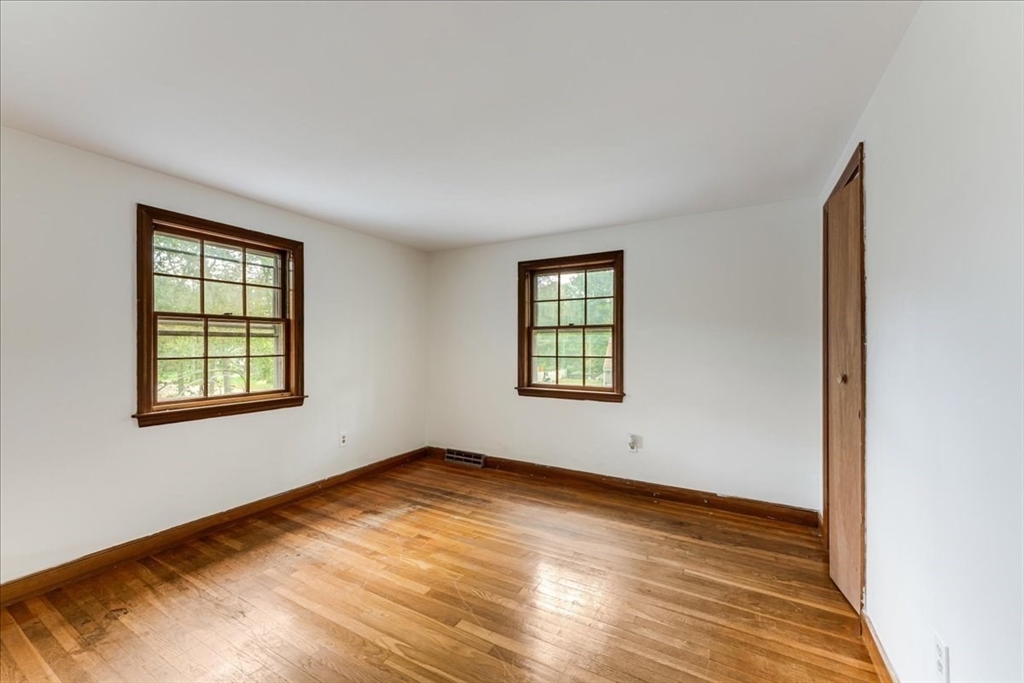 44 Dwelley Ave