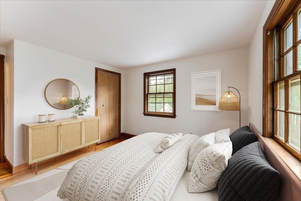 44 Dwelley Ave