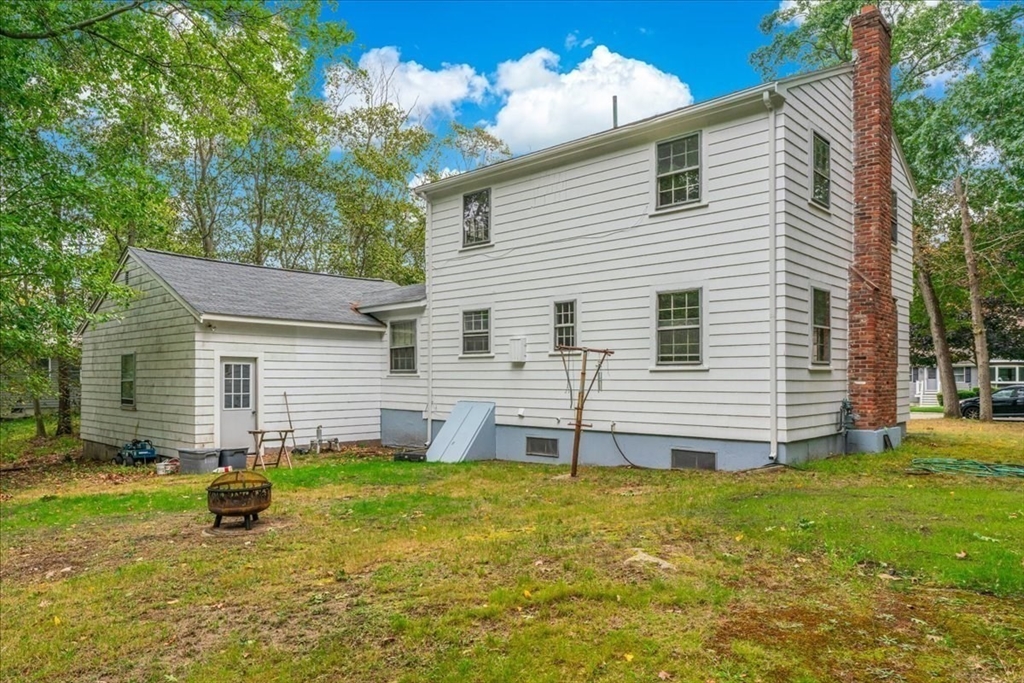 44 Dwelley Ave