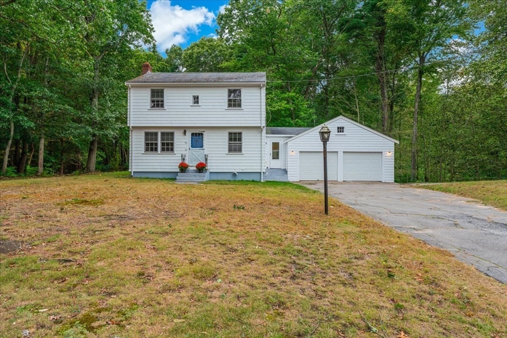 44 Dwelley Ave