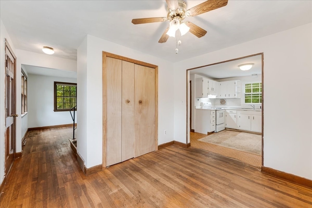 44 Dwelley Ave