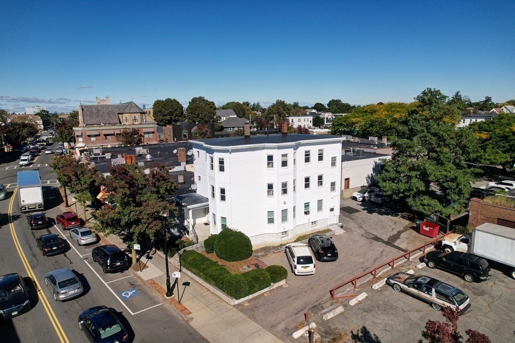 422 Hancock St # 6