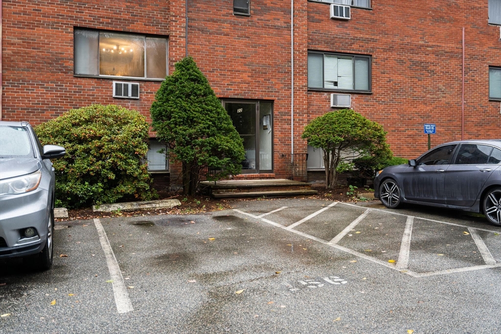 22 Faxon Street # 8