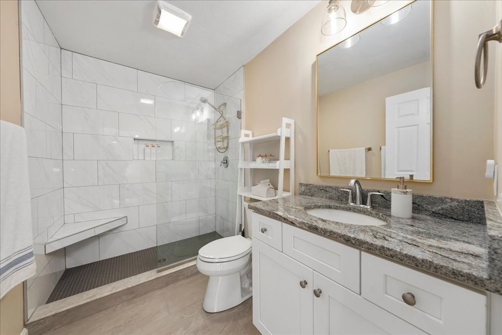 241 Woodland St # 3