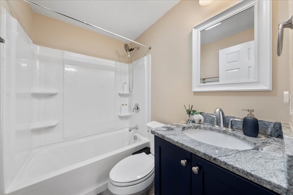 241 Woodland St # 3