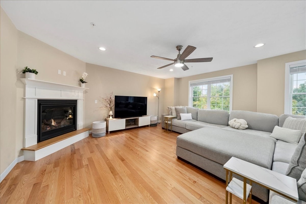 241 Woodland St # 3