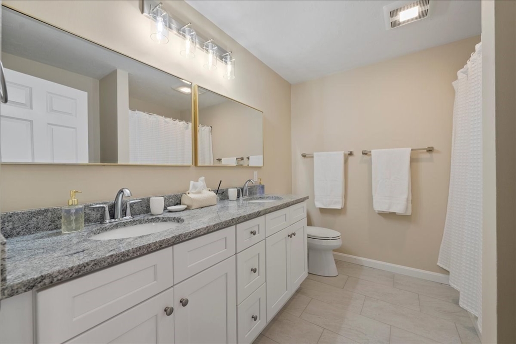 241 Woodland St # 3