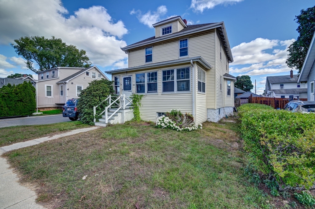 88 Robertson St