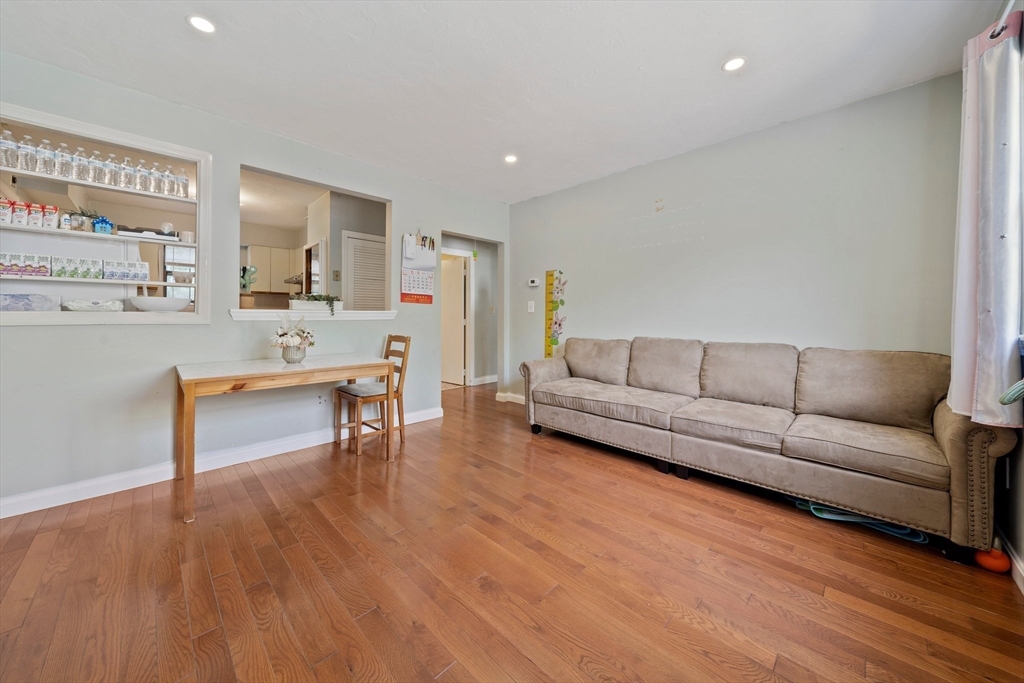 8 Jackson St # B3