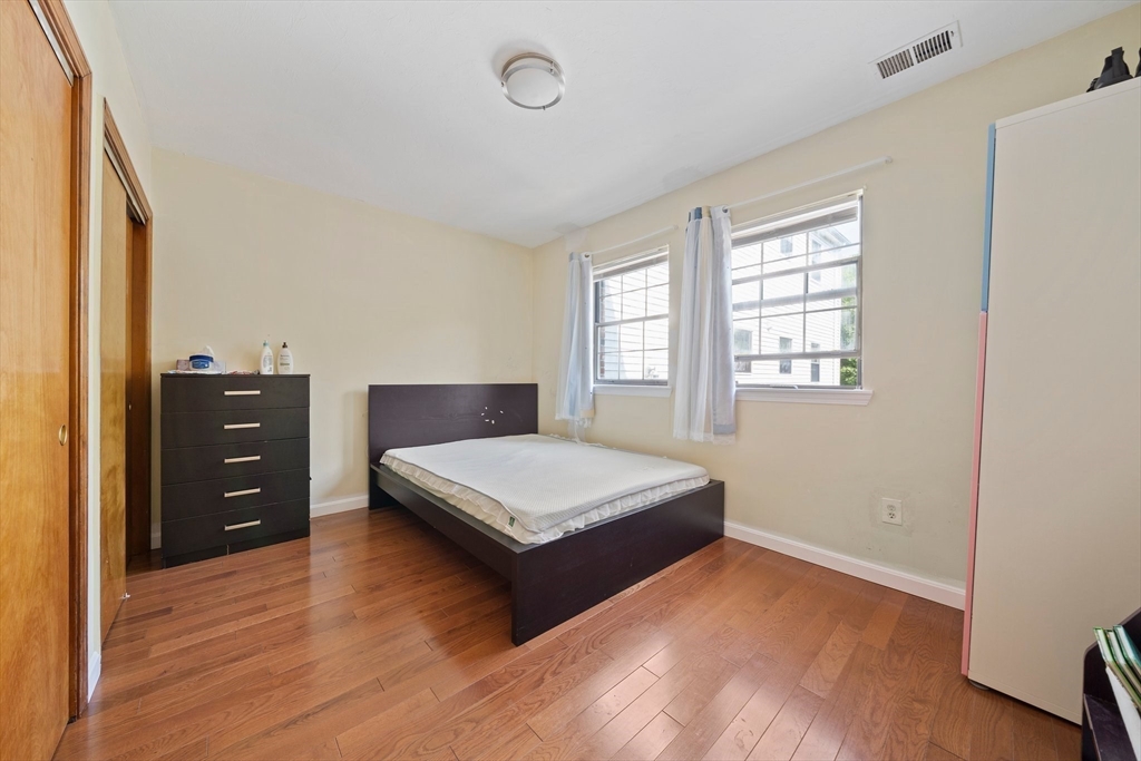 8 Jackson St # B3