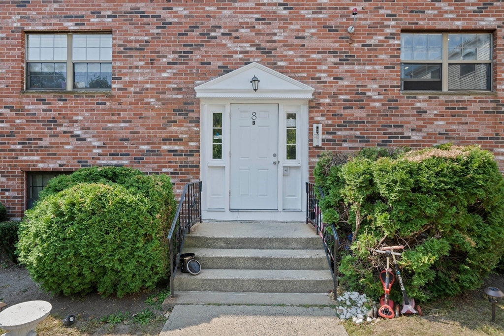 8 Jackson St # B3