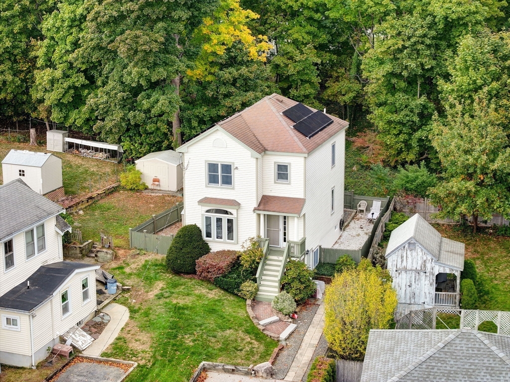19 Fisk Ave