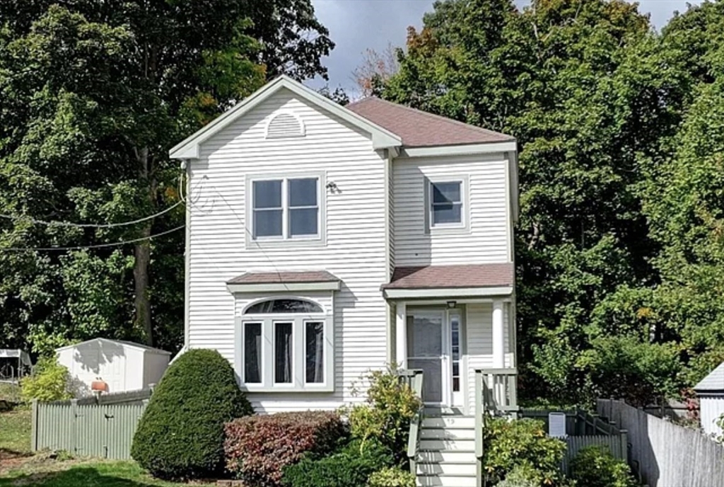 19 Fisk Ave