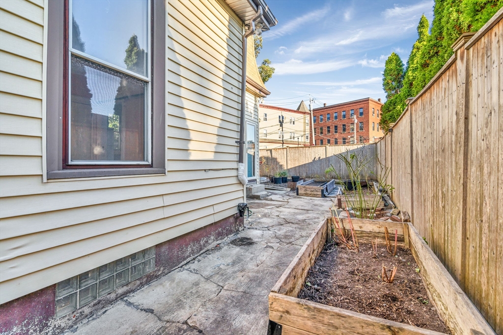 8 Jess Street