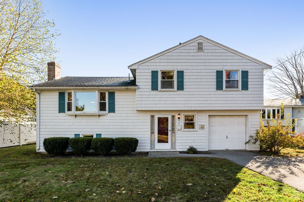 4 Dunham Rd