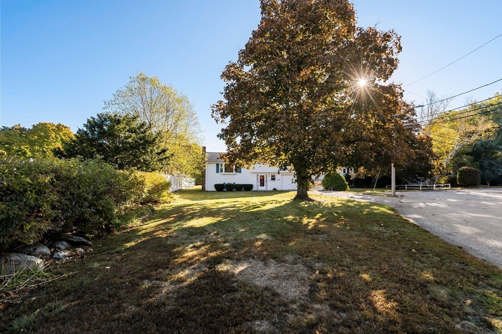4 Dunham Rd
