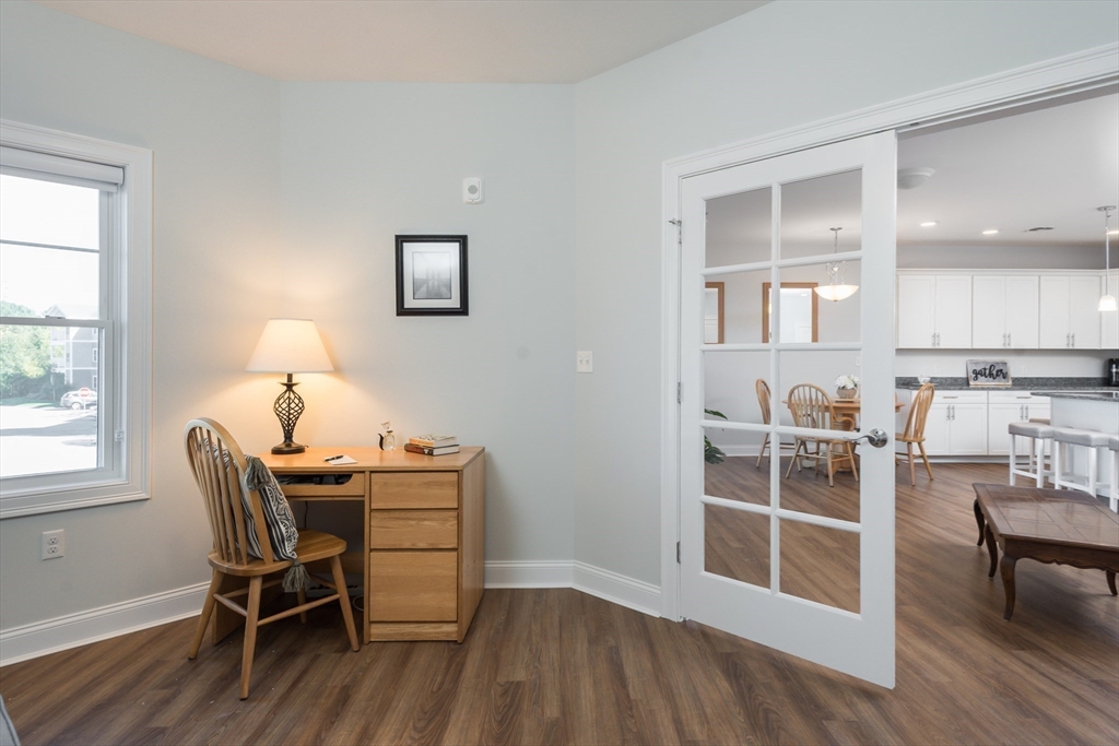 2 Longwood Lane # 209