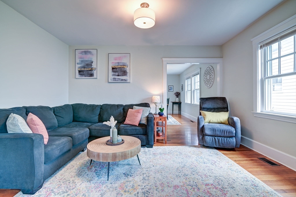 87 Hamden Cir