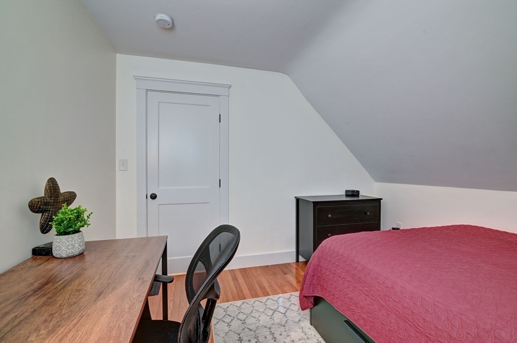 87 Hamden Cir