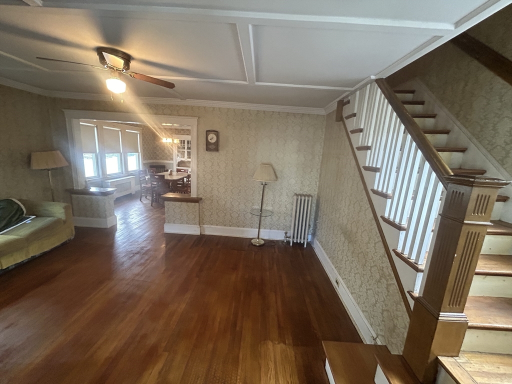 6 Lillian Rd