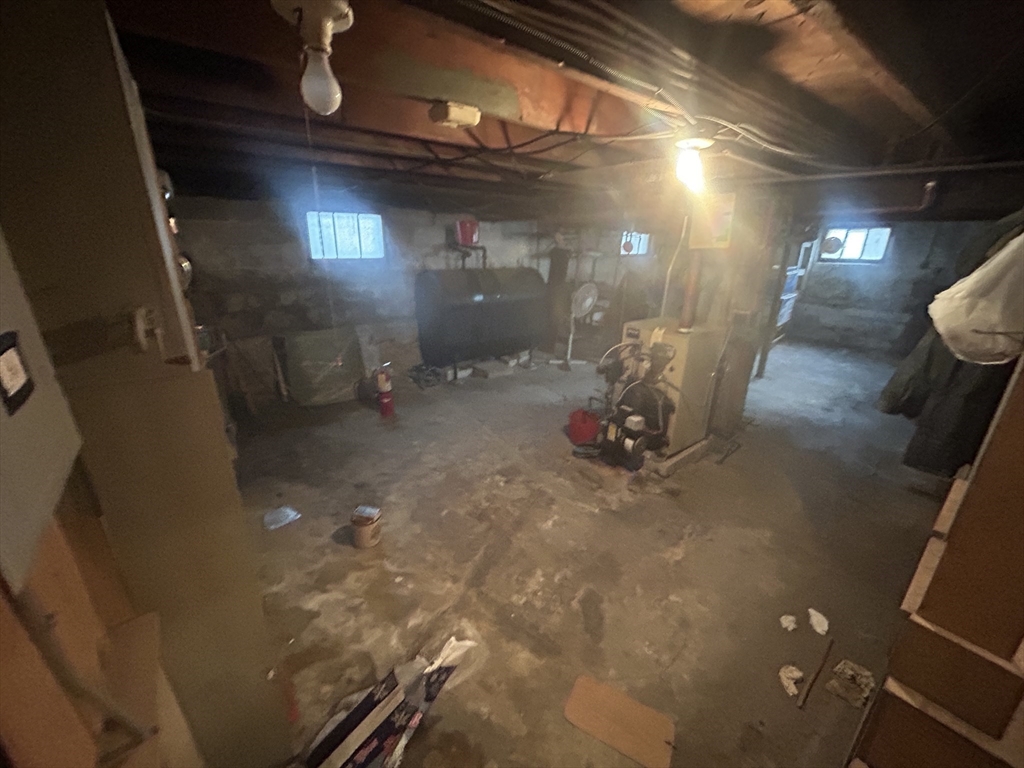 6 Lillian Rd
