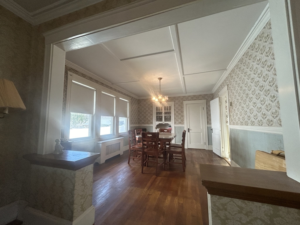 6 Lillian Rd