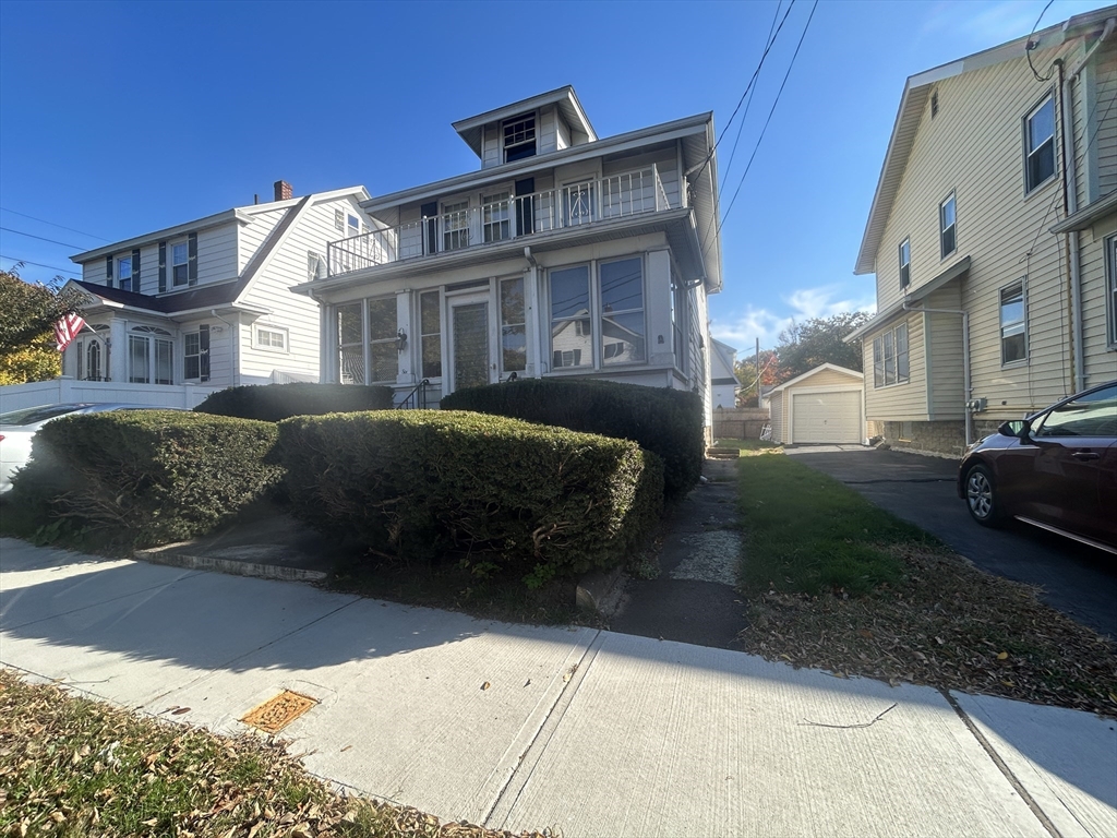 6 Lillian Rd