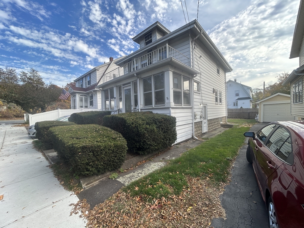 6 Lillian Rd
