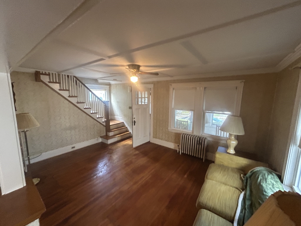 6 Lillian Rd