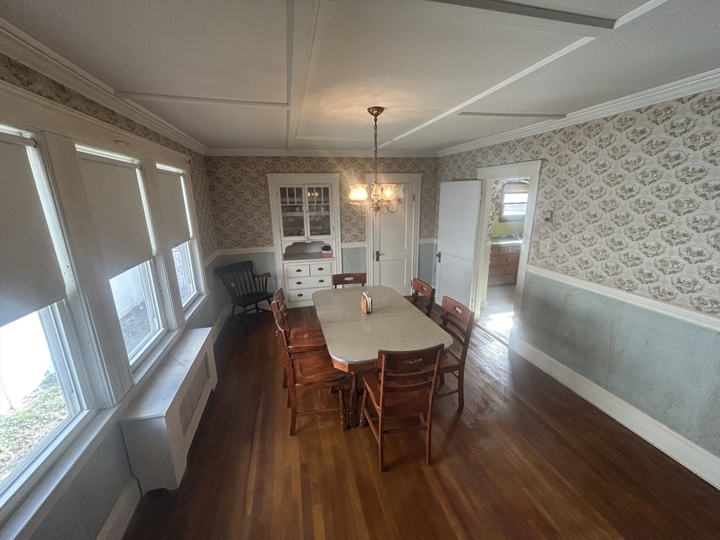6 Lillian Rd