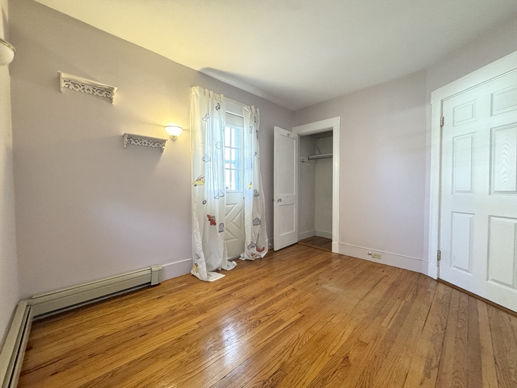217 Holbrook Rd