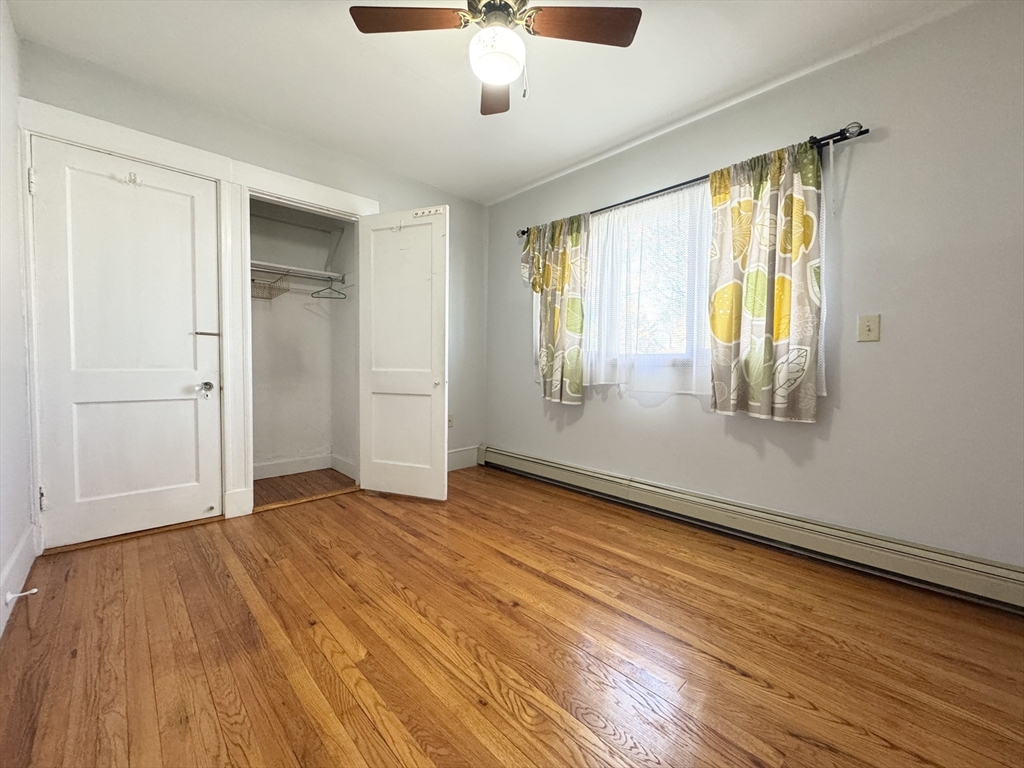 217 Holbrook Rd