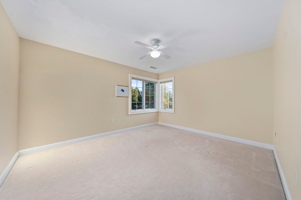 32 Owen Dr
