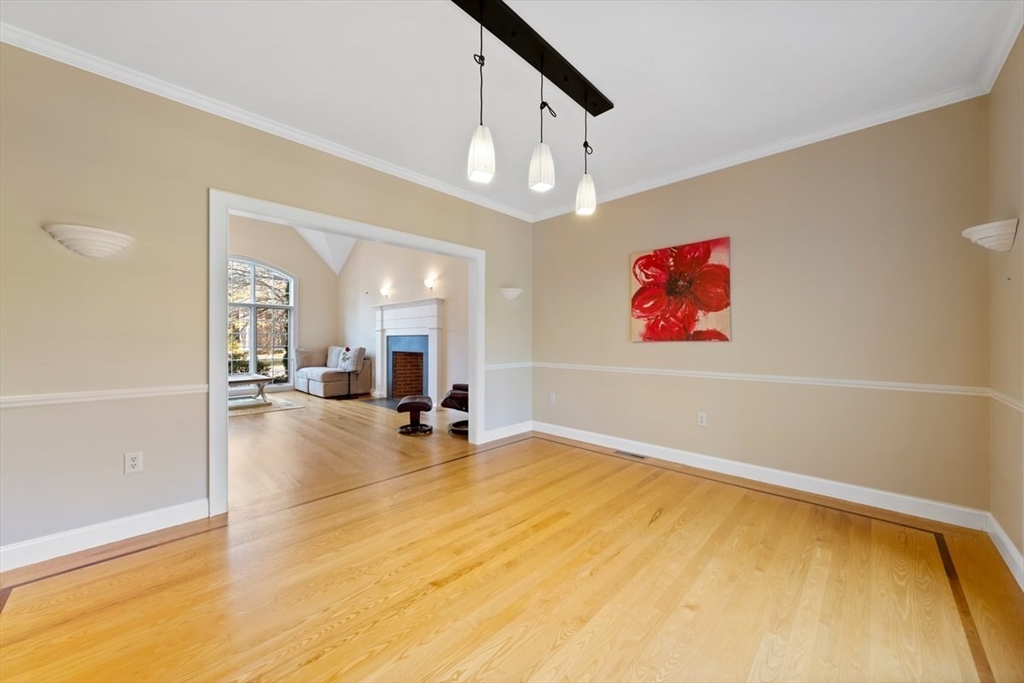 32 Owen Dr