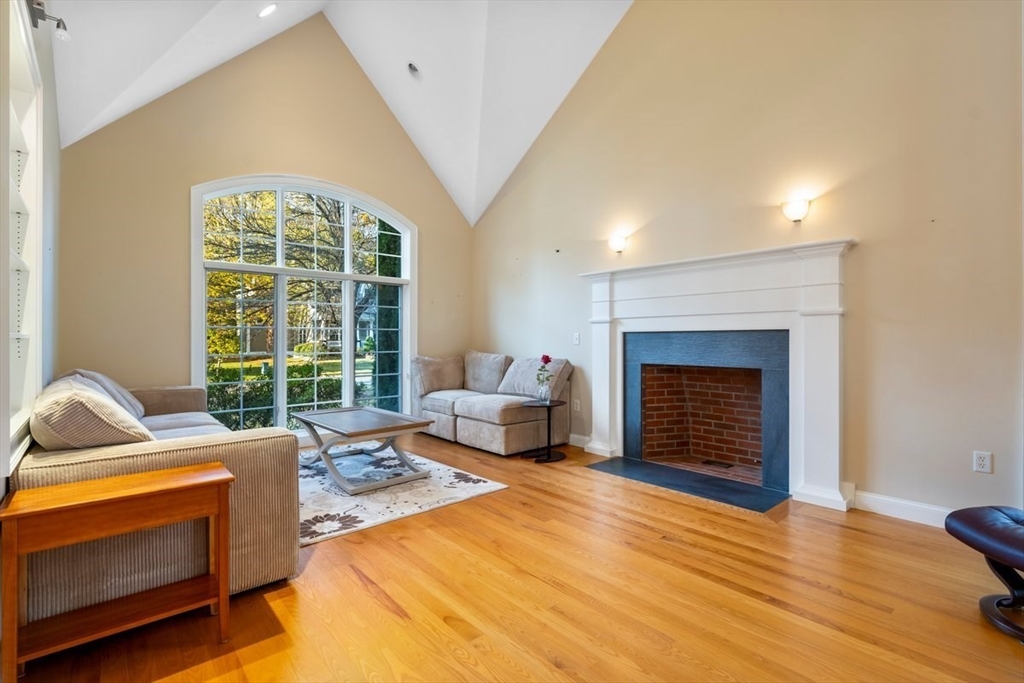 32 Owen Dr