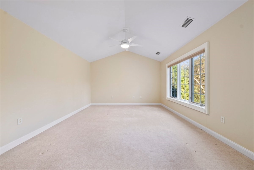 32 Owen Dr